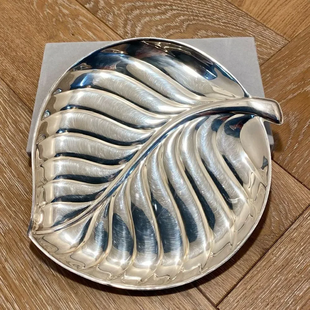 International Silver Company Vintage Pattern 8198 Leaf Serving Tray